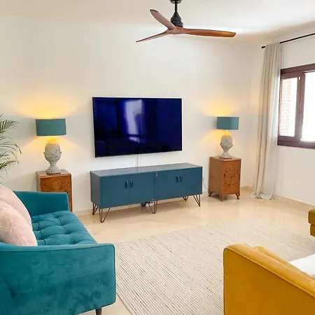 Elegant 3br Golden Mile Retreat Villa Marbella